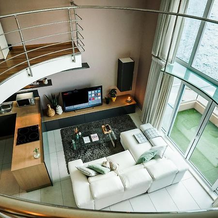 Amazing Seafront Duplex Apartment 슬리에마 외부 사진